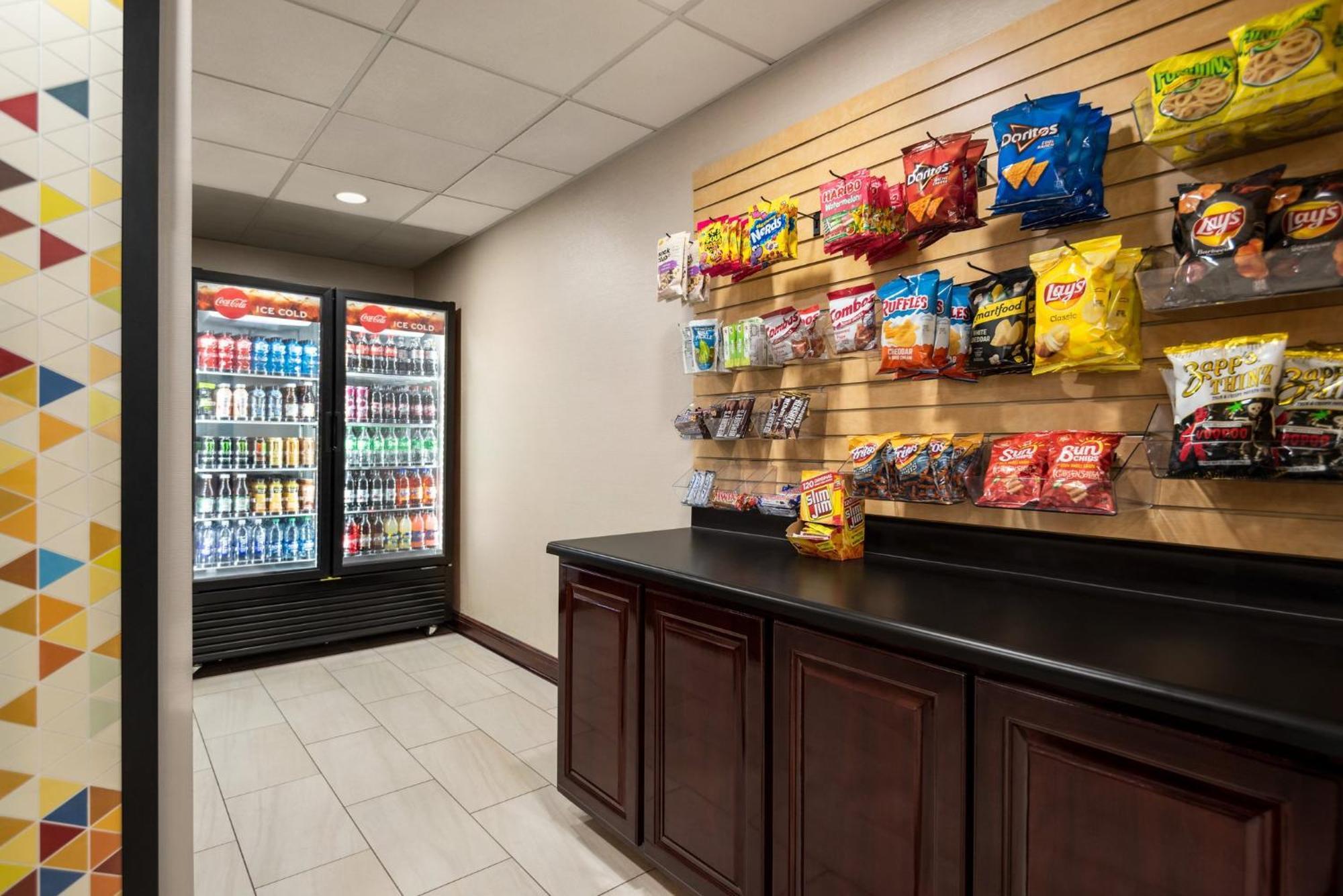 Holiday Inn Express & Suites Mobile West I-10 By Ihg Тилманс-Корнер Экстерьер фото