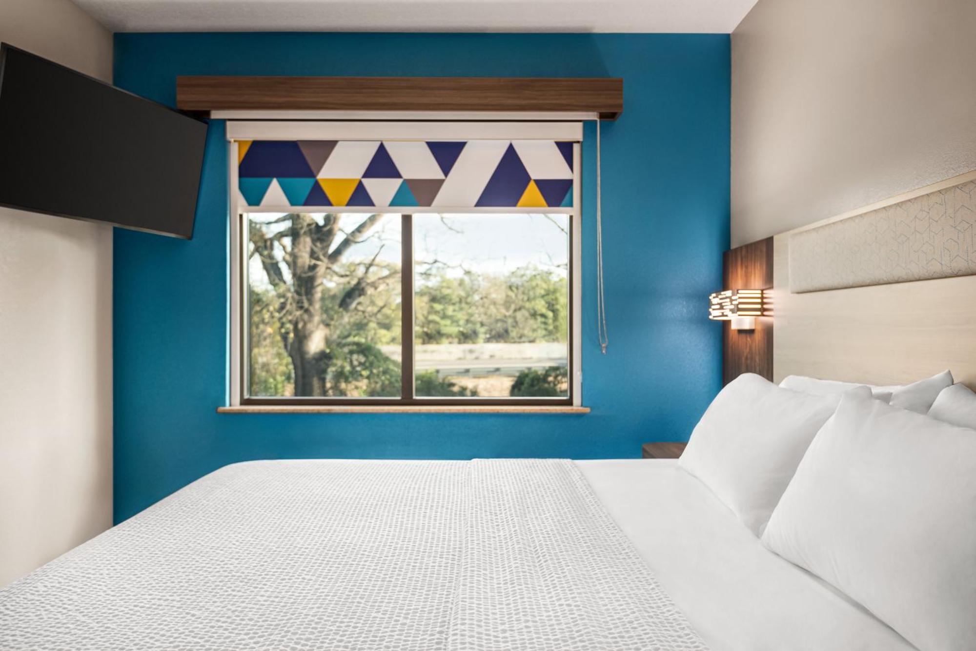 Holiday Inn Express & Suites Mobile West I-10 By Ihg Тилманс-Корнер Экстерьер фото
