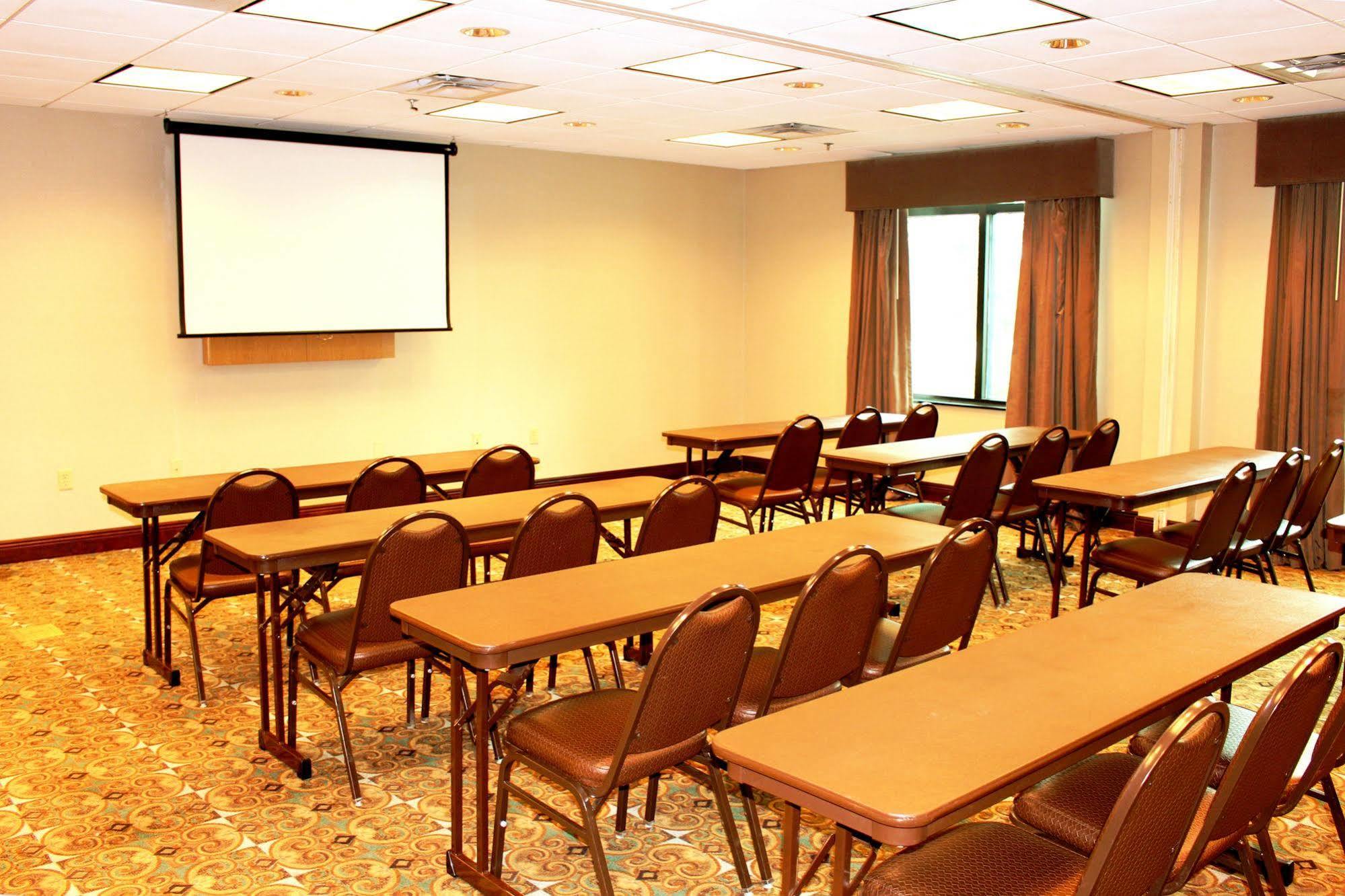 Holiday Inn Express & Suites Mobile West I-10 By Ihg Тилманс-Корнер Экстерьер фото